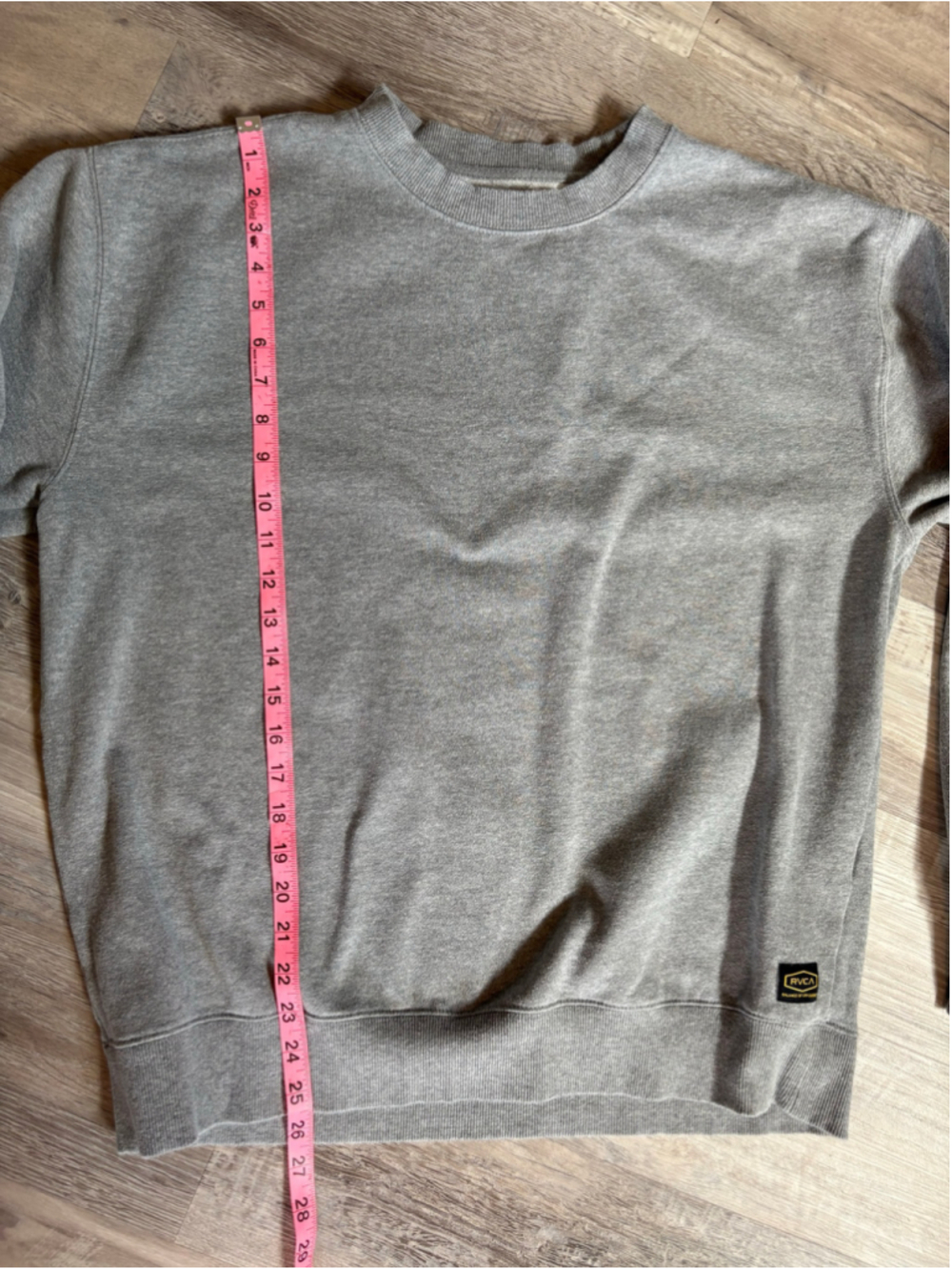RVCA Men’s Gray Crew Neck Sweatshirt L with Yellow Logo - Picture 8 of 9